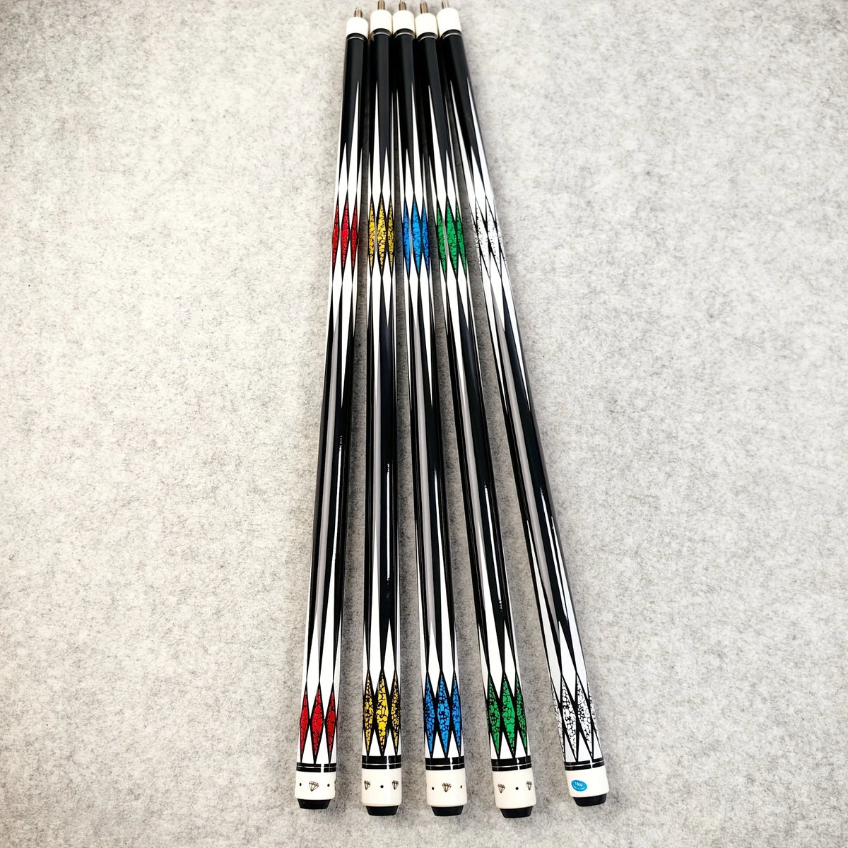 1 Premium 13mm -tipped Nine-ball Cue, Featuring a Colorful Diamond Pattern, 58-inch Length, 18-ounce Weight
